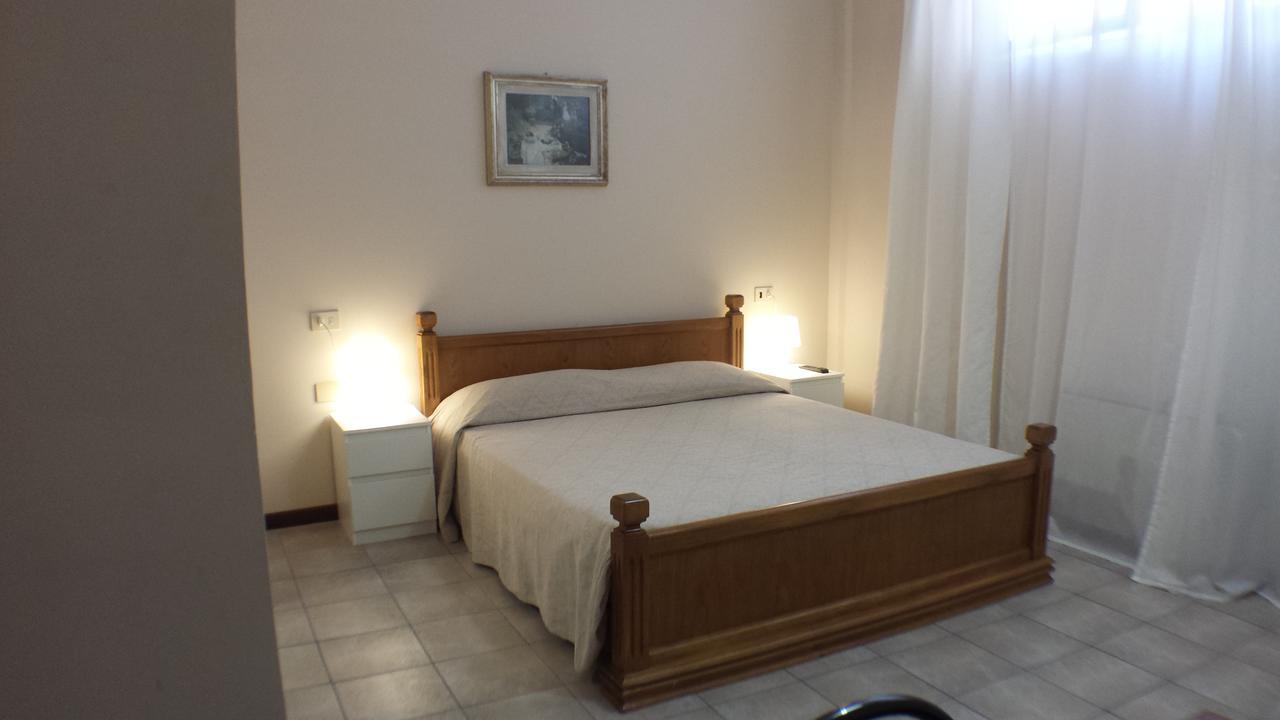 2000 Hotel Florence