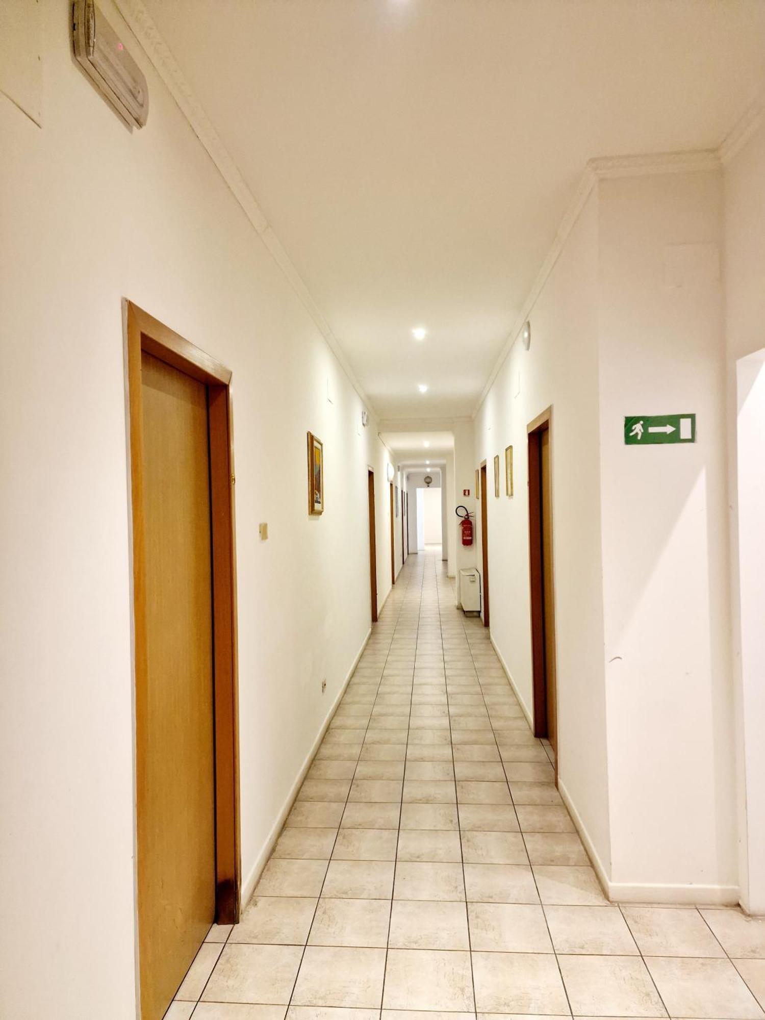 Youth 2000 Hotel