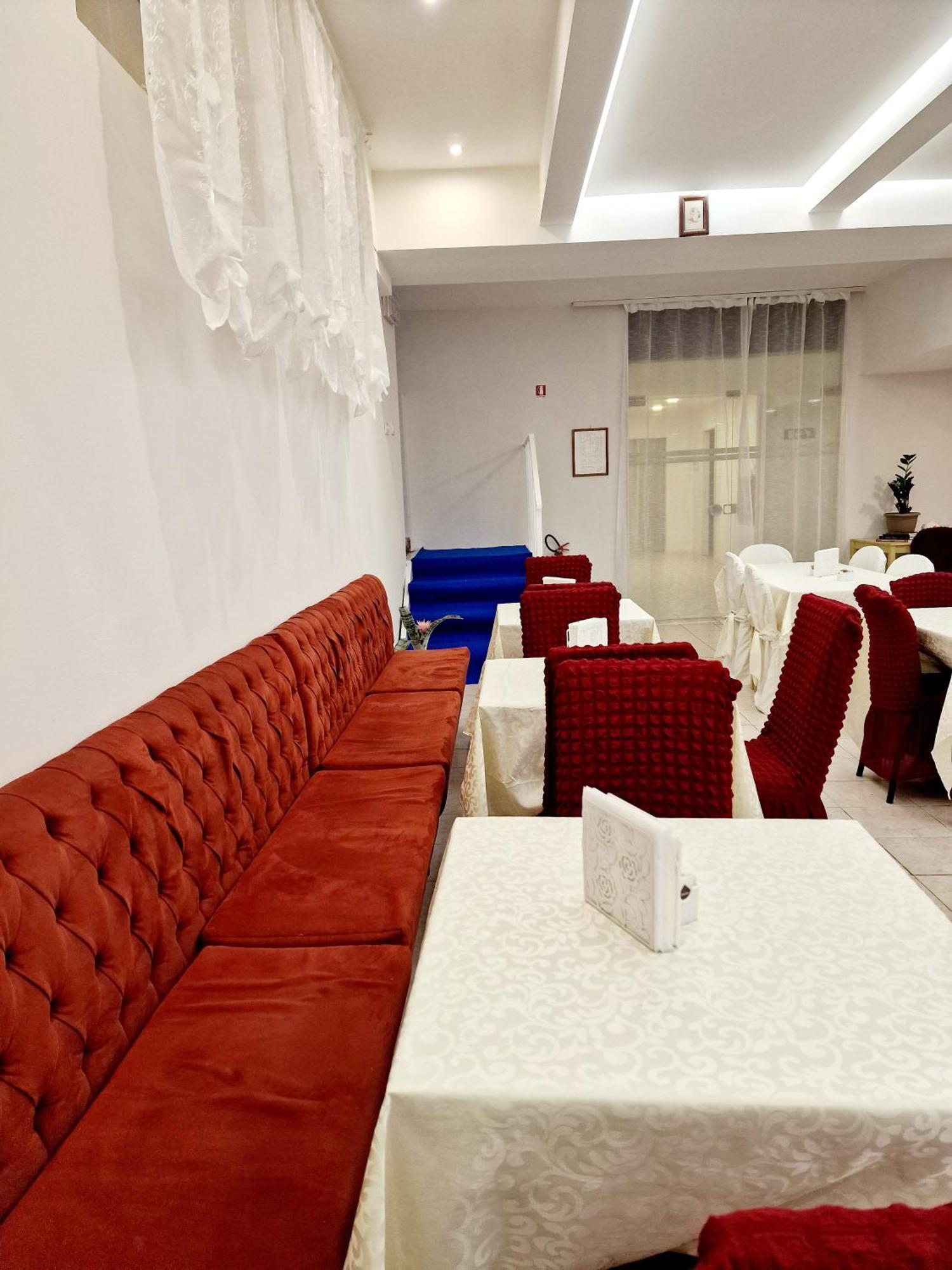 Youth 2000 Hotel
